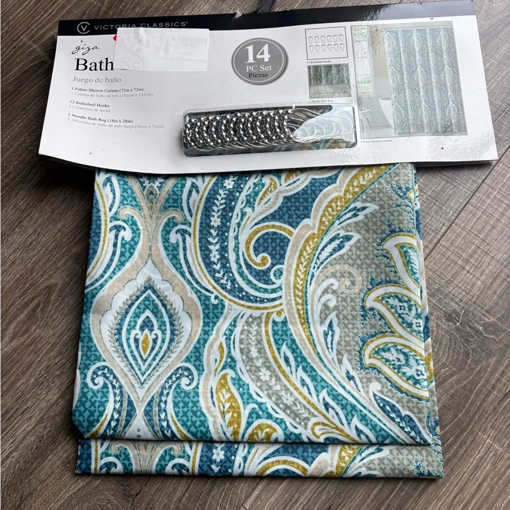 Victoria Classics Piece Bath Set with Paisley Design NWT